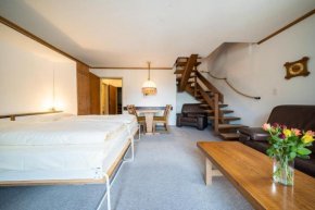 6404 Geraeumige 2,5 Maisonette-Wohnung im Dachgeschoss mit Balkon und Blick auf den Inn